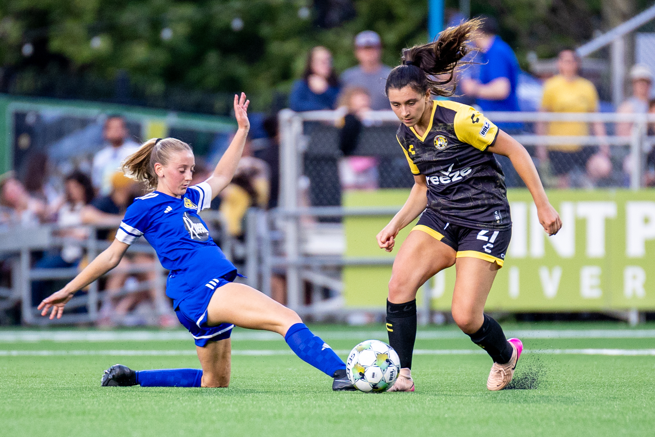 Pittsburgh Riveters defender Natalia DiSora wins the ball in the team's first-ever match against the Cleveland Force on May 16, 2025 at Highmark Stadium. (Photo: Chris Cowger/Riveters SC)