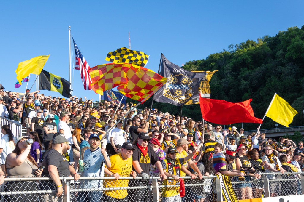 Fans wave flags before the first Pittsburgh Riveters SC match on May 16, 2025 at Highmark Stadium in Pittsburgh. (Photo: John Sykes/Riveters SC)