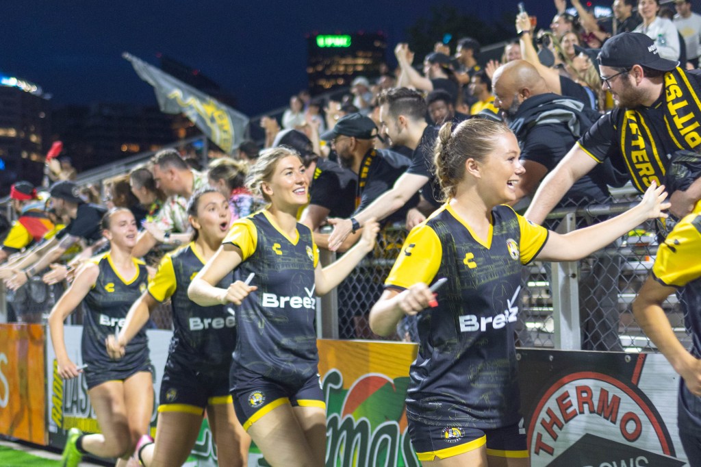 Pittsburgh Riveters players greet fans after the team's first-ever match against the Cleveland Force on May 16, 2025 at Highmark Stadium in Pittsburgh. (Photo: John Sykes/Riveters SC)