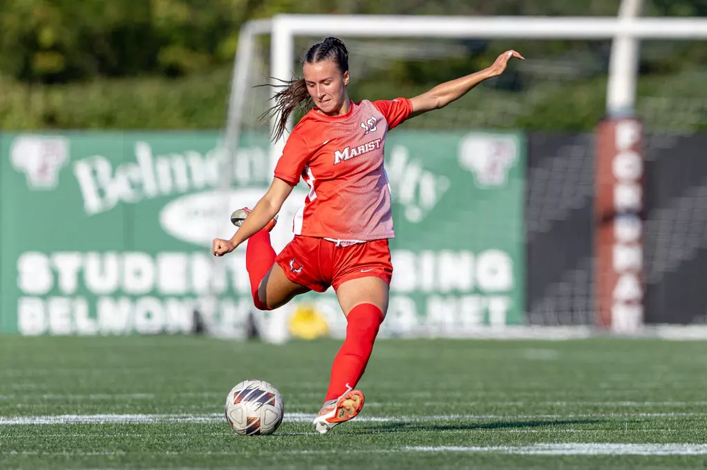 Marist University defender Caroline Liptak is one of four players with roots in the Riverhounds Academy that are set to be part of the 2026 Pittsburgh Riveters. (Photo: Marist Athletics)