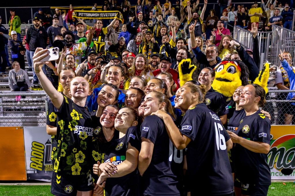 The Pittsburgh Riveters take a team selfie in front of fans at F.N.B. Stadium after their season opener against FC Buffalo on May 16, 2026. (Photo: Chris Cowger/Riveters SC)